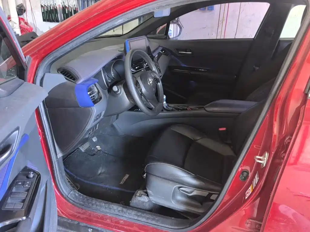 Toyota C-HR — миниатюра 14