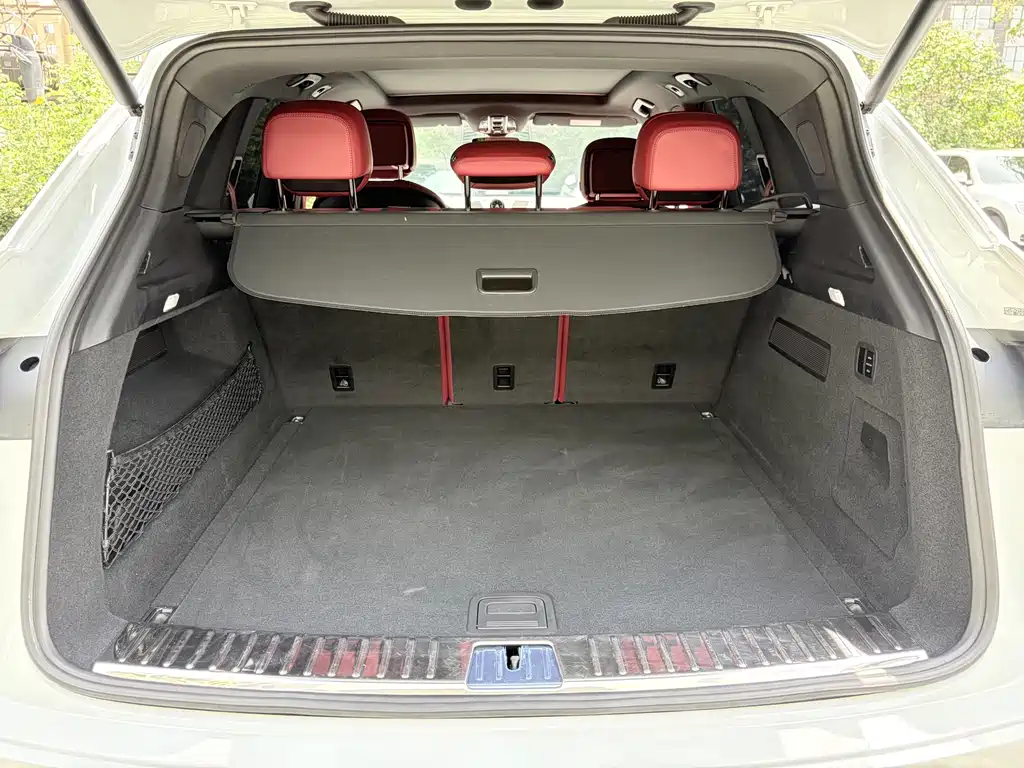 Porsche Cayenne — миниатюра 22