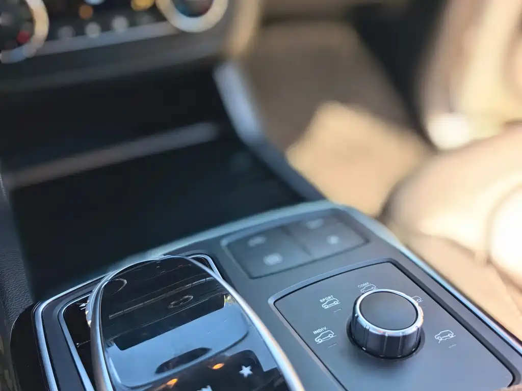 Mercedes-Benz GLS — миниатюра 20