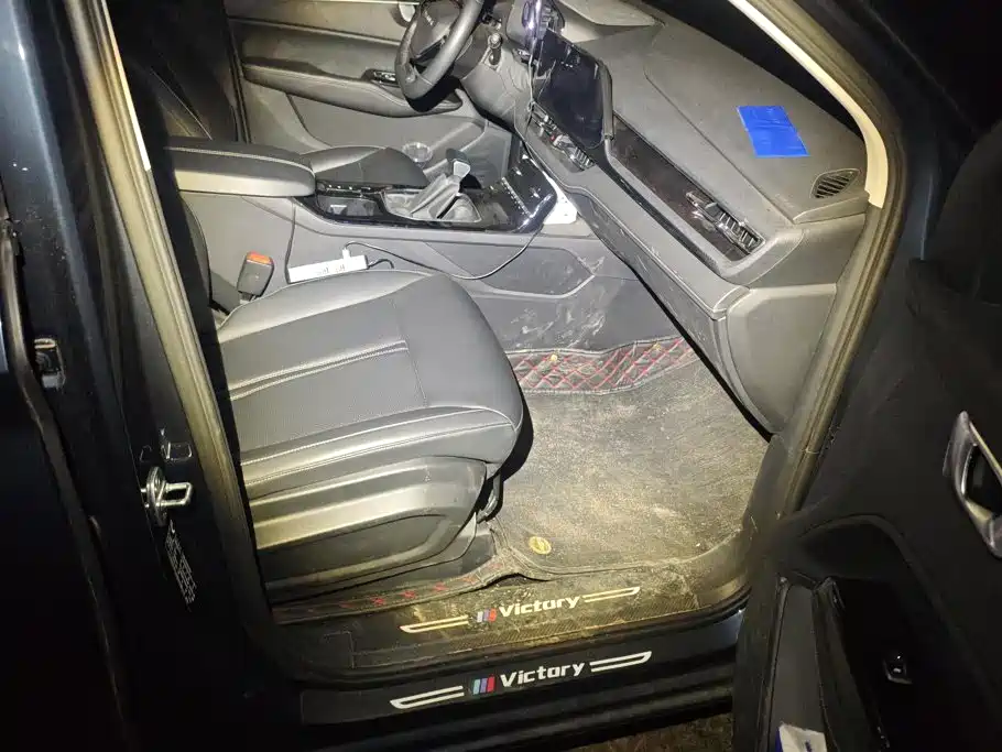 Wuling Victory — миниатюра 8