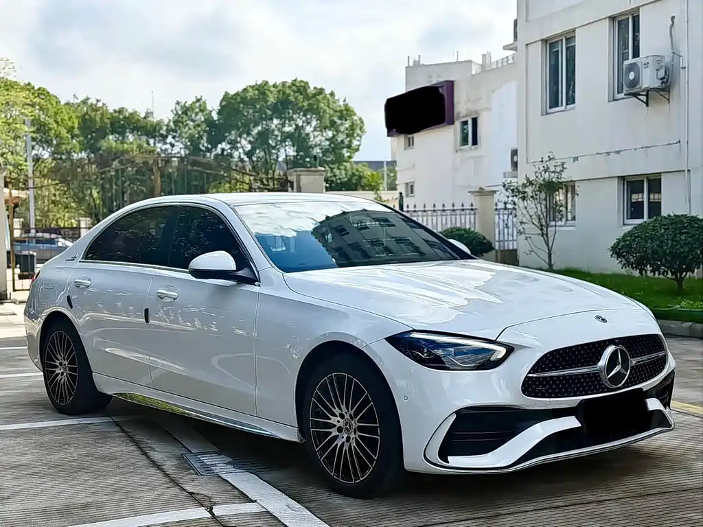 Mercedes-Benz C-Class — миниатюра 3