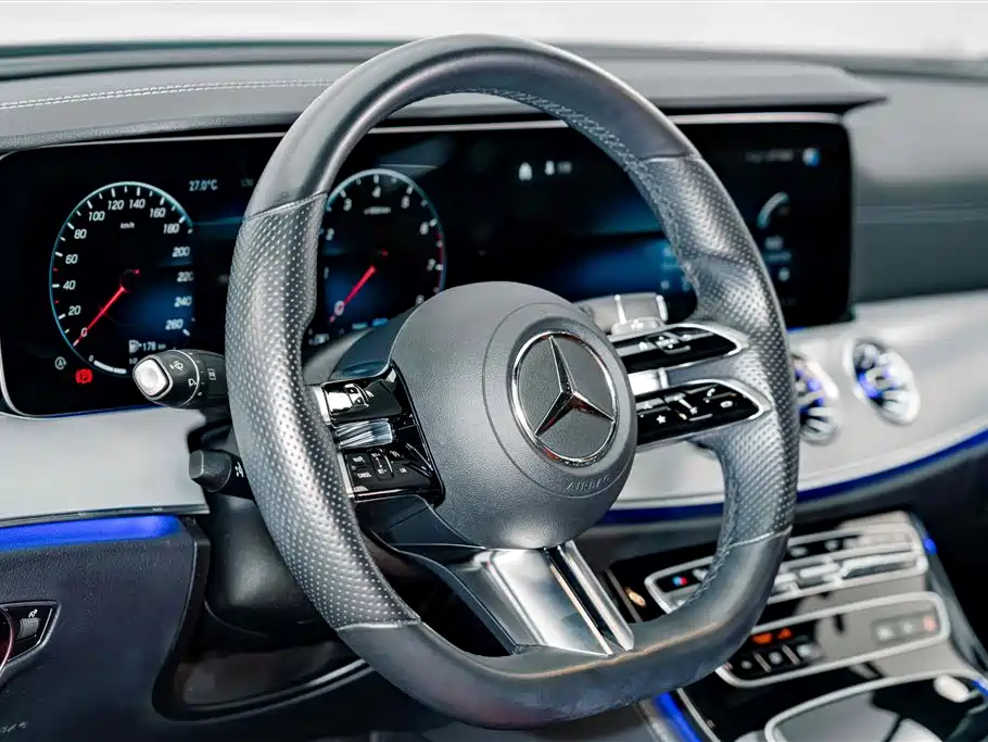 Mercedes-Benz E-Class (Import) — миниатюра 9