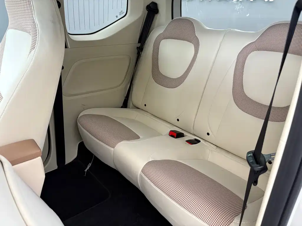 Wuling MINIEV — миниатюра 14