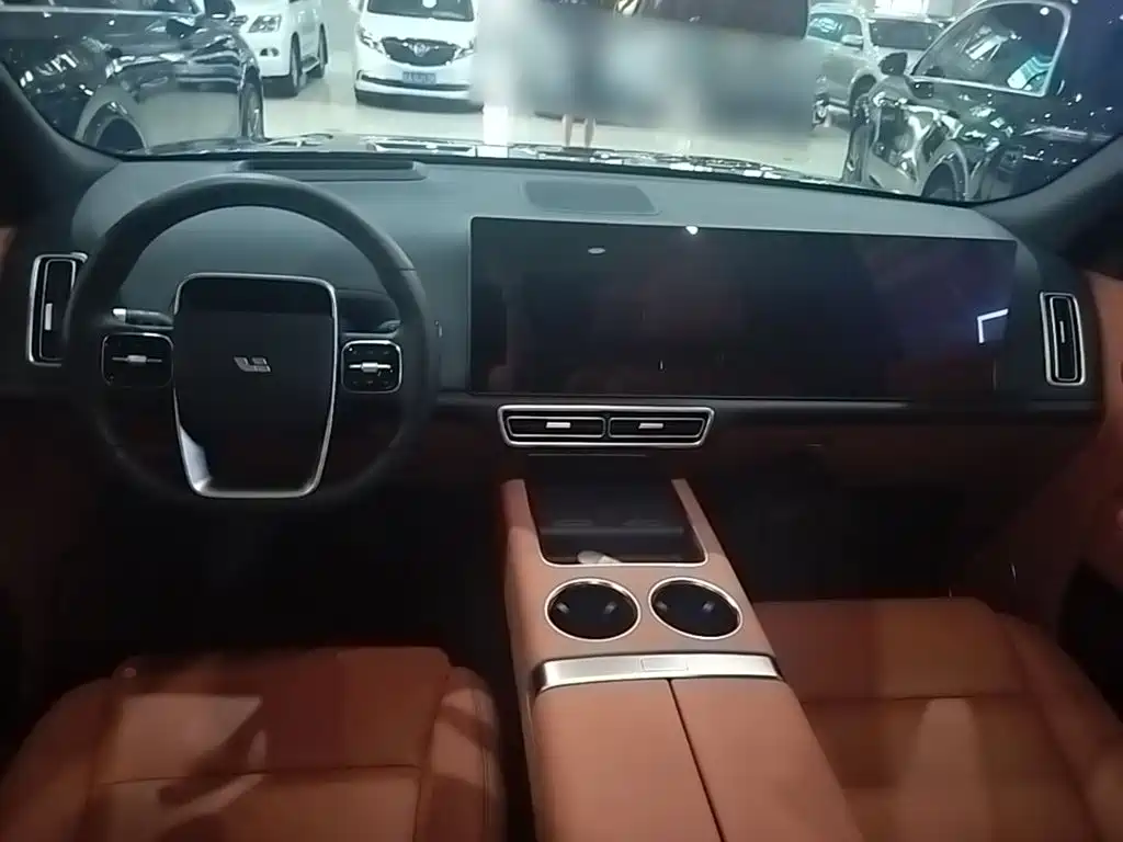 Li Auto Li L8 — миниатюра 10