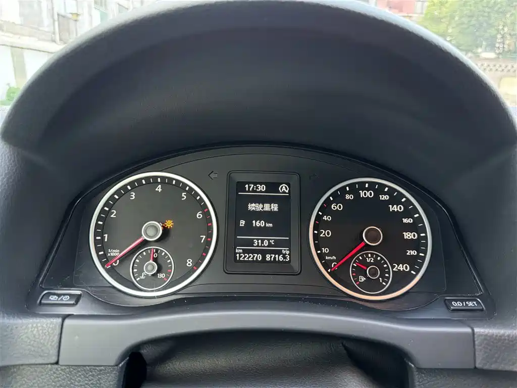 Volkswagen Tiguan — миниатюра 11