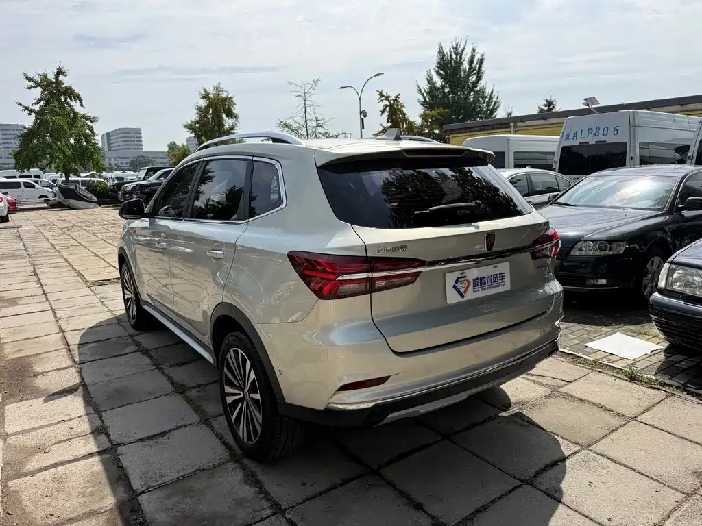 Roewe RX5 New Energy — миниатюра 6