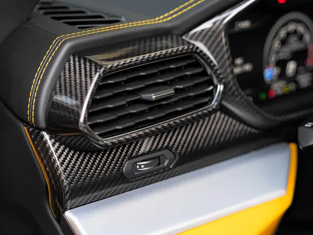 Lamborghini Urus — миниатюра 31