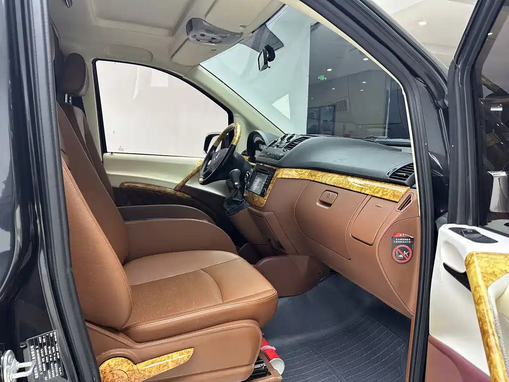 Mercedes-Benz Vito — миниатюра 7