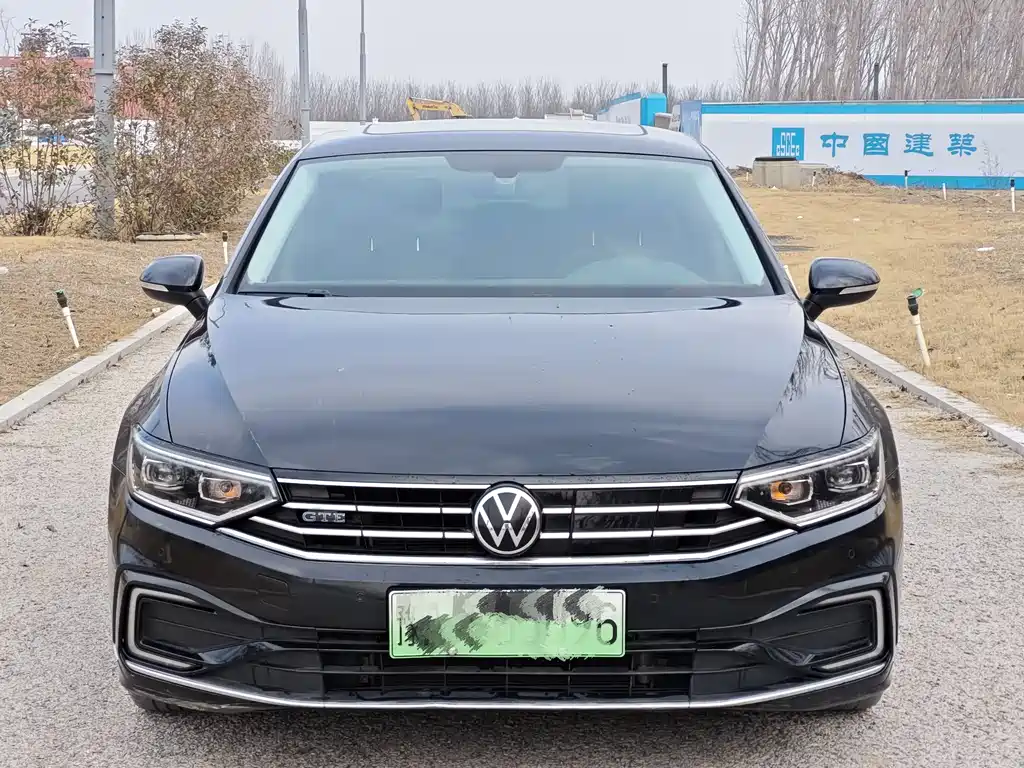 VOLKSWAGEN MAGOTAN GTE PLUG IN HYBRID