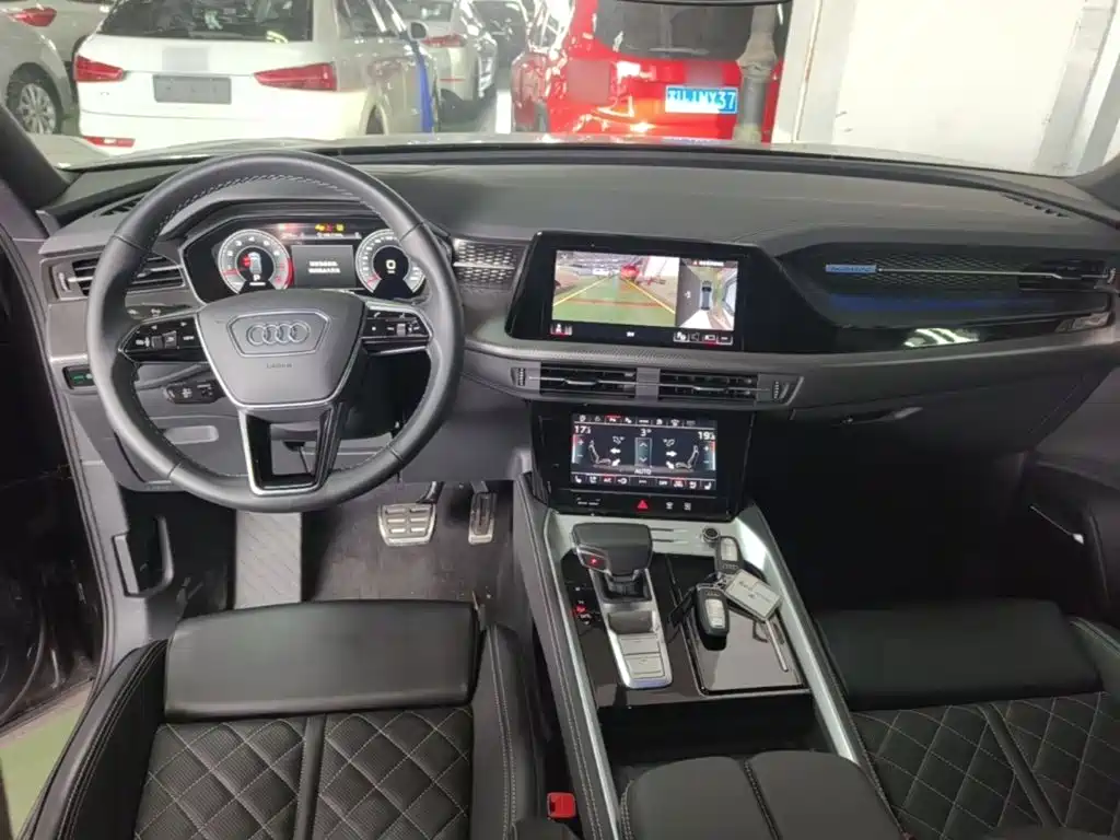 Audi Q6 — миниатюра 10