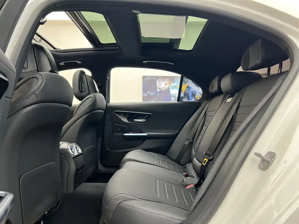 Mercedes-Benz C-Class C 2025 C 260 L Sport