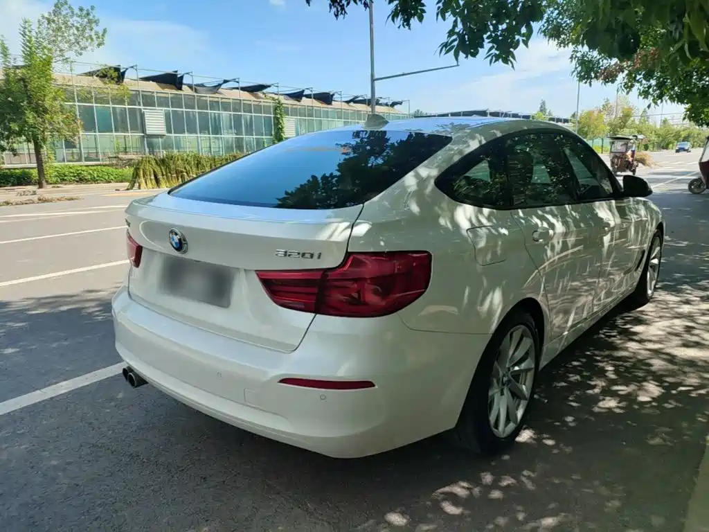 BMW 3 Series GT — миниатюра 7