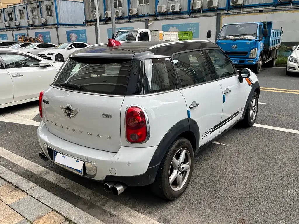 MINI Mini Countryman — миниатюра 9