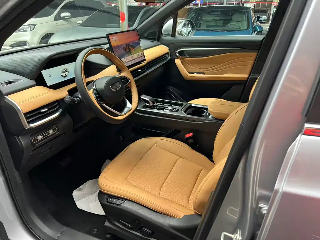 Geely Haoyue L — миниатюра 4