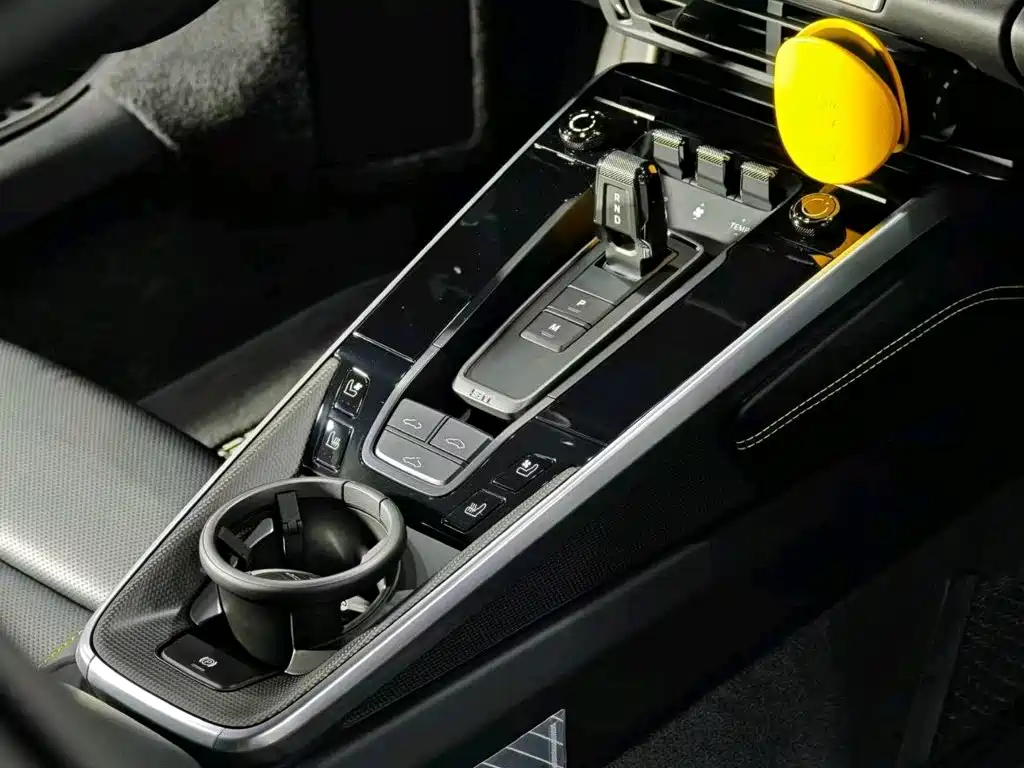 Porsche 911 — миниатюра 5