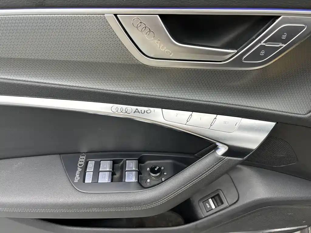 Audi A6 2023 allroad quattro 55 TFSI Premium