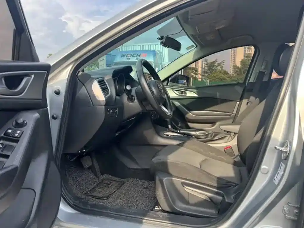 Mazda 3 Axela — миниатюра 4