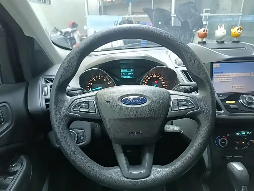 Ford Kuga — миниатюра 11