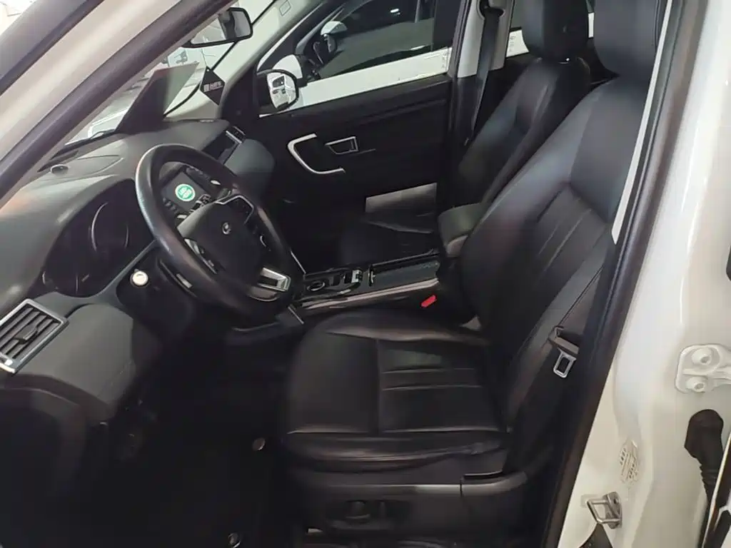 Land Rover Discovery Sport — миниатюра 15