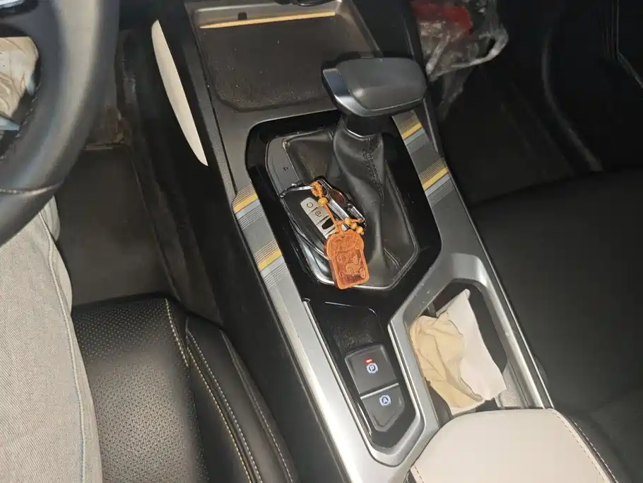 Geely Emgrand L — миниатюра 16