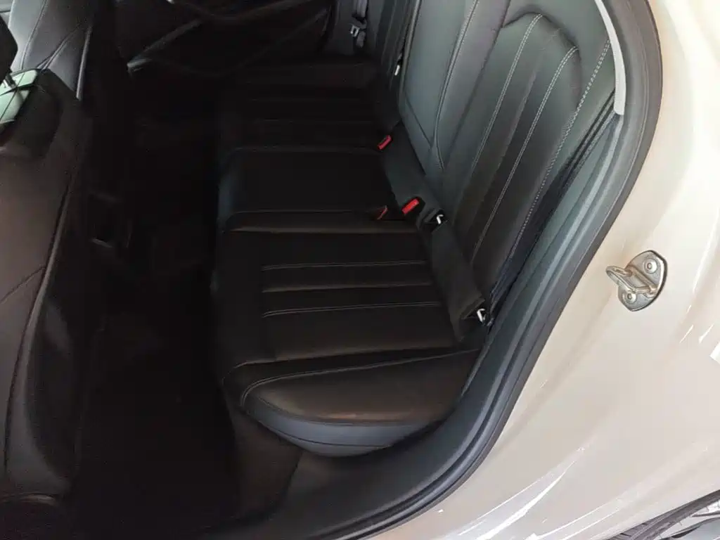 Audi A4L — миниатюра 17