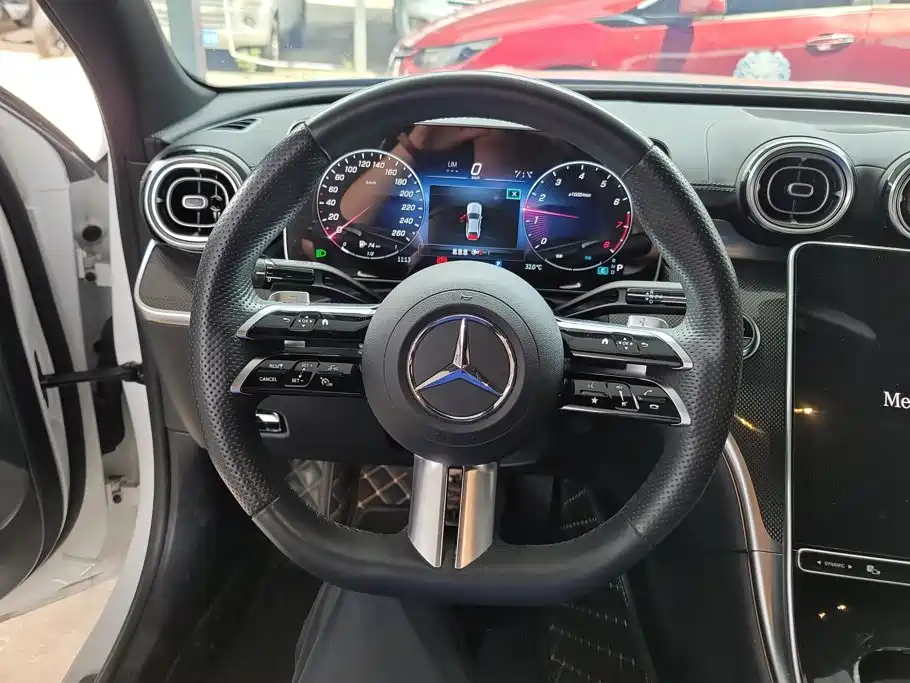 Mercedes-Benz C-Class — миниатюра 15