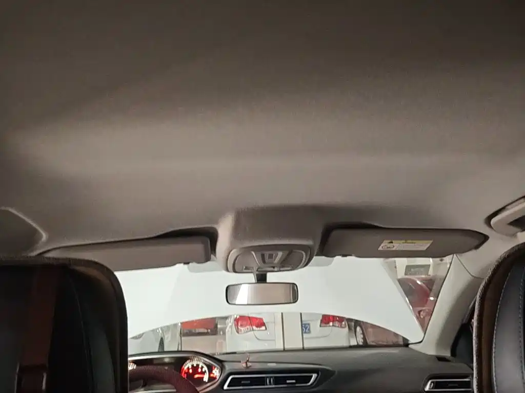 Peugeot 308 — миниатюра 18