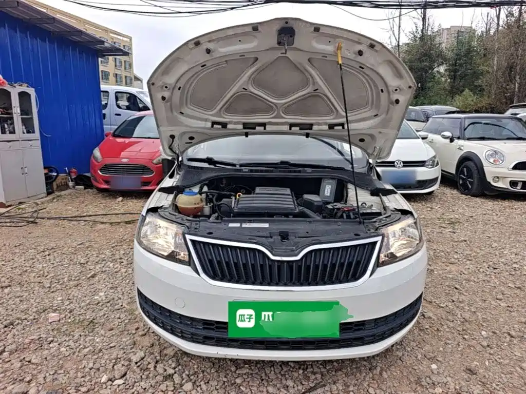Skoda Rapid Spaceback — миниатюра 20