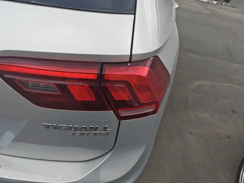 Volkswagen Tiguan L — миниатюра 8