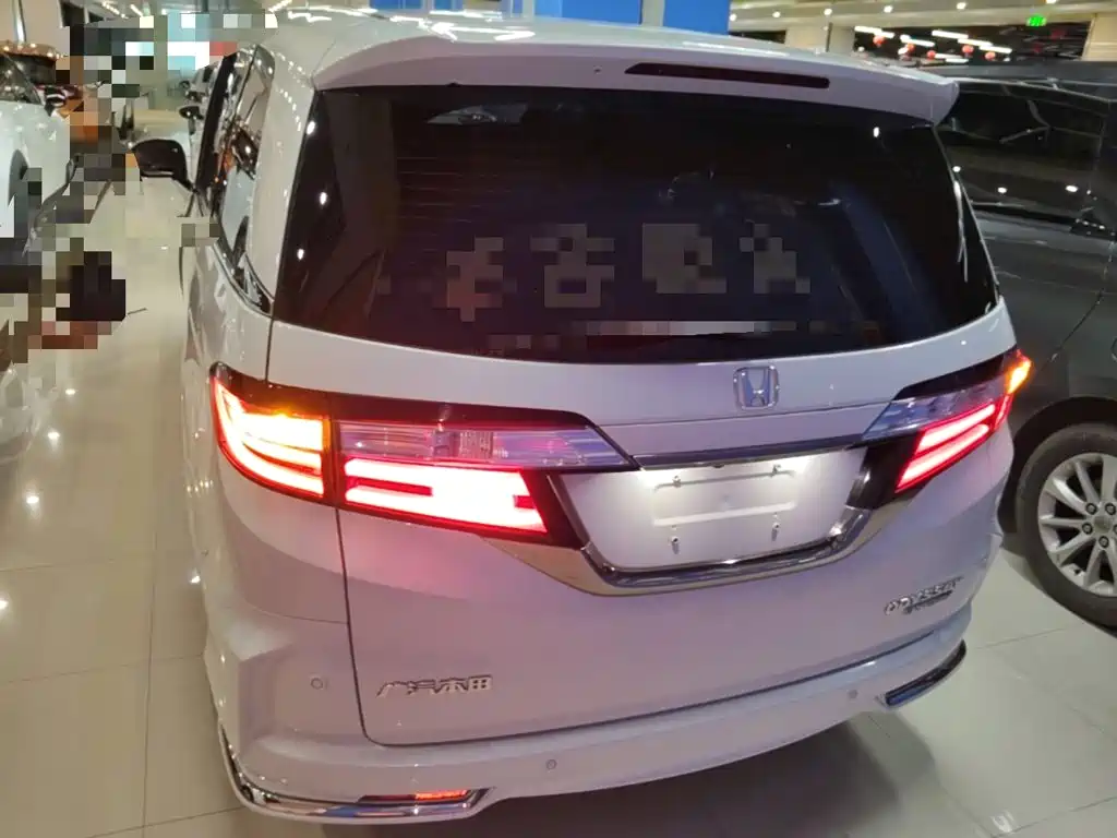 Honda Odyssey — миниатюра 6