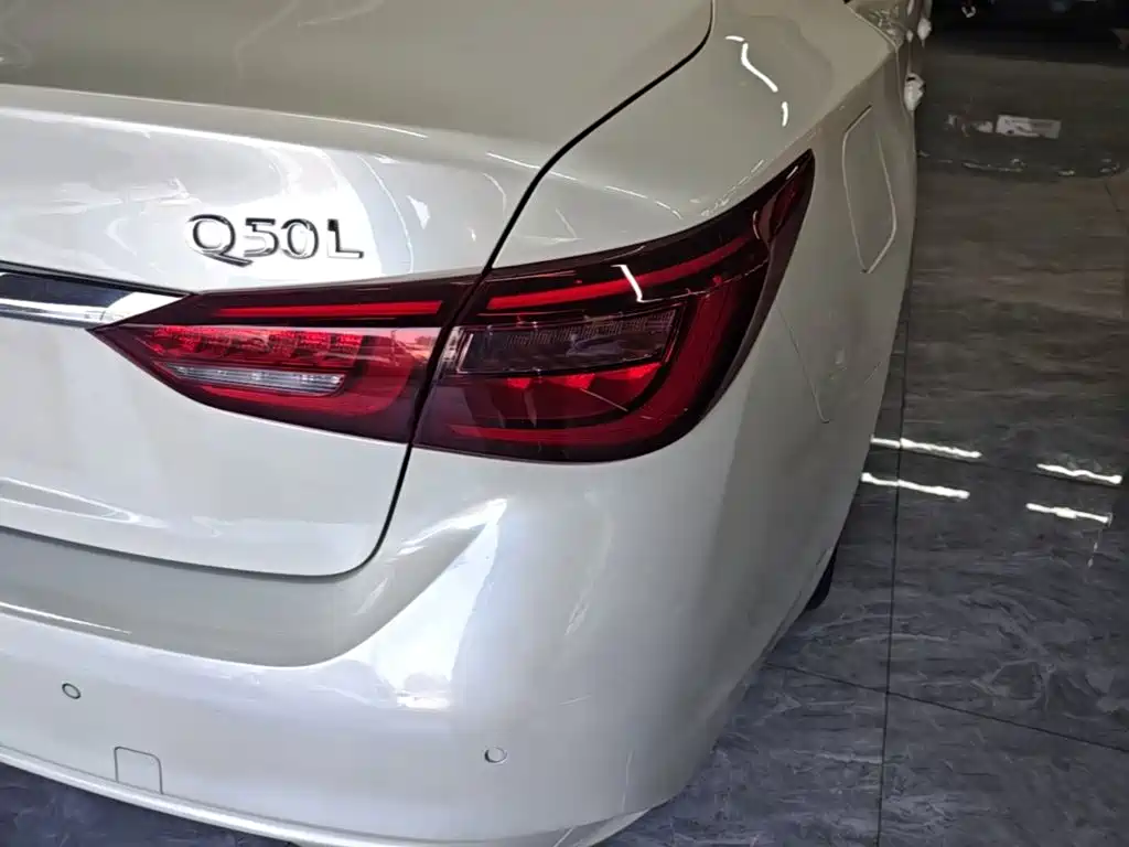 Infiniti Q50L — миниатюра 8