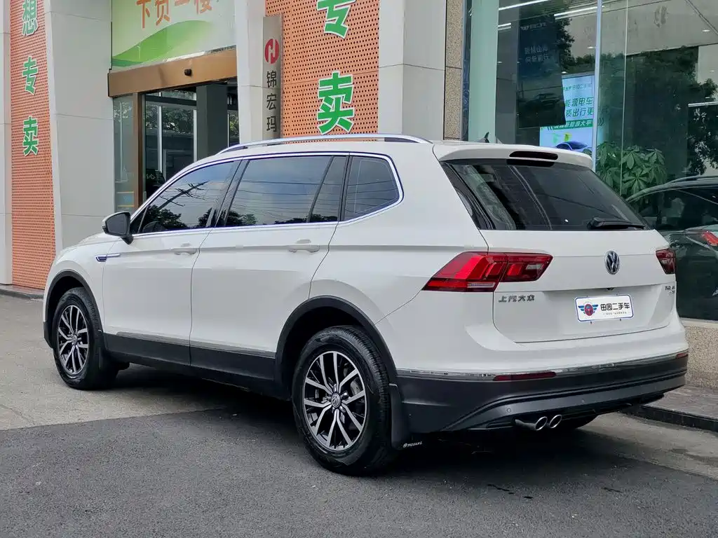 Volkswagen Tiguan L — миниатюра 4