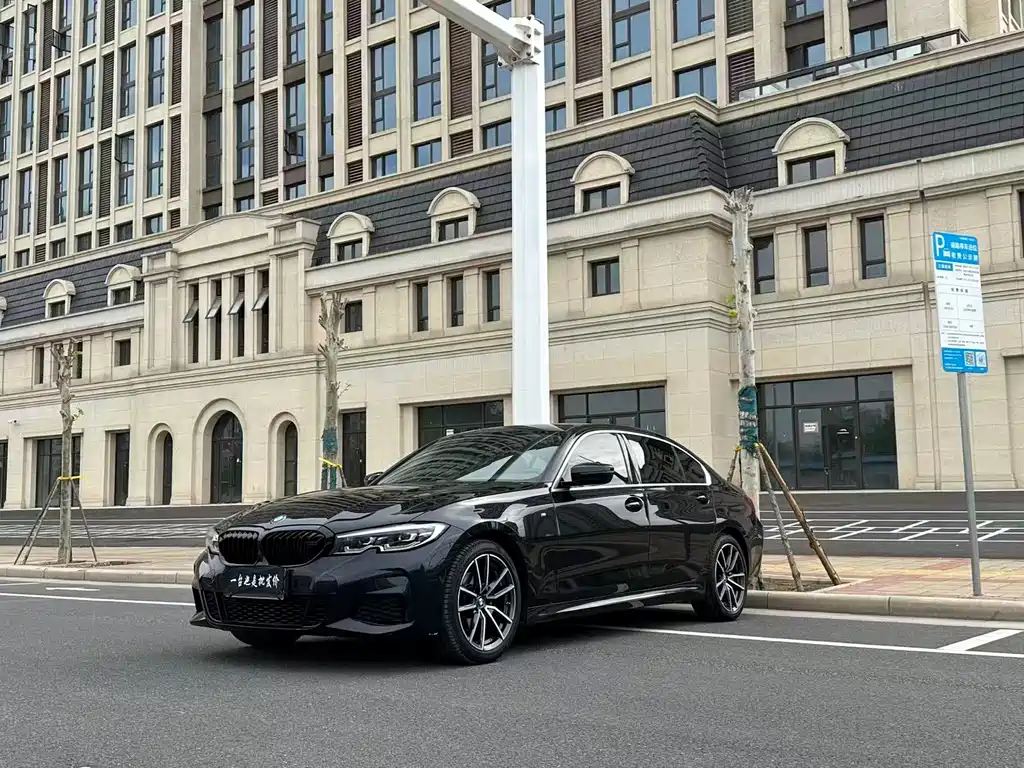 BMW 3 Series 2022