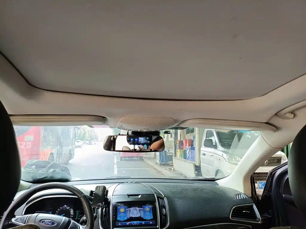 Ford Edge — миниатюра 9