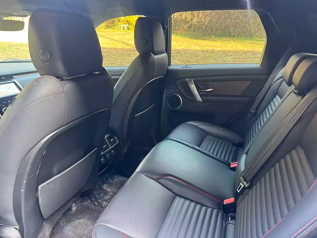 LAND ROVER DISCOVER SPORTS