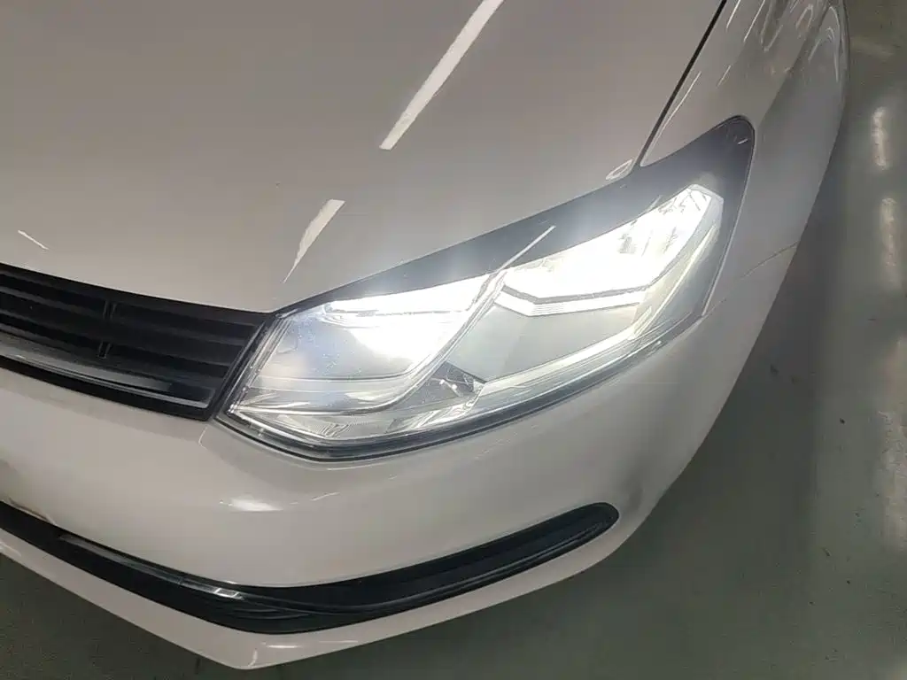 Volkswagen Polo — миниатюра 24