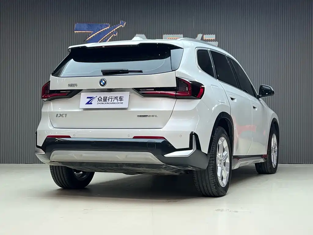 BMW iX1 — миниатюра 3