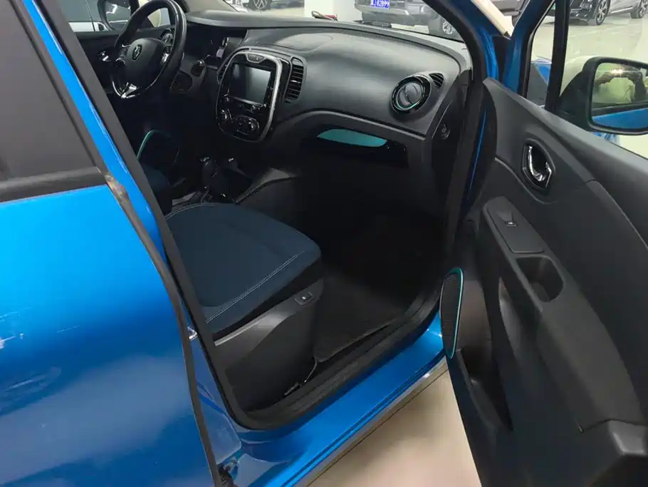 Renault Captur — миниатюра 8
