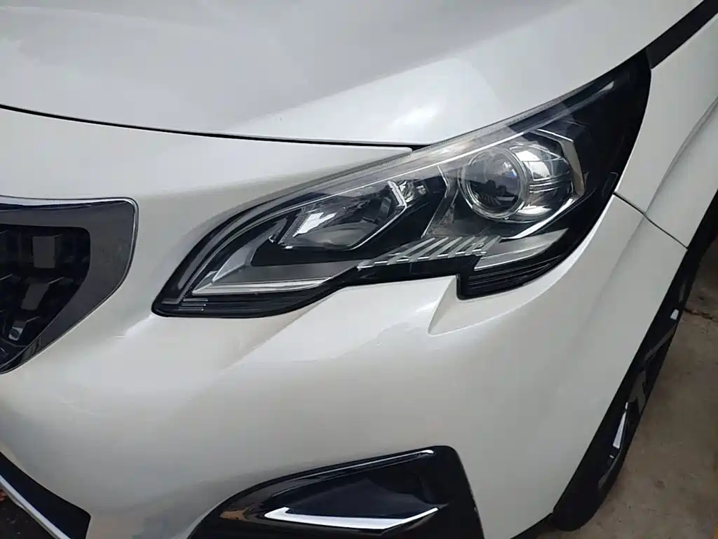 Peugeot 4008 — миниатюра 24