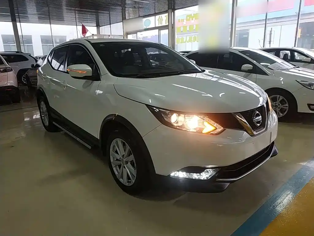 Nissan Qashqai — миниатюра 4