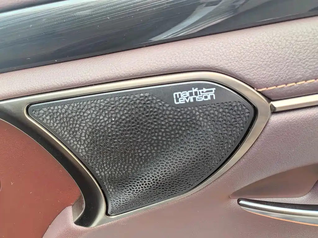 Lexus ES — миниатюра 7