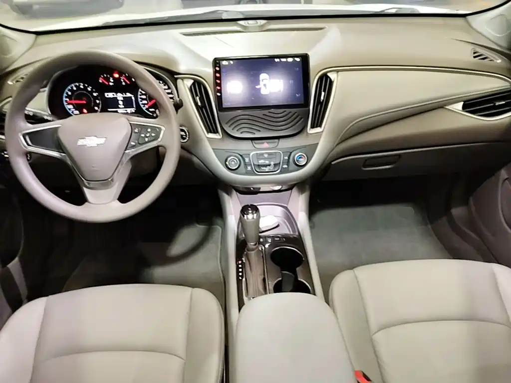 Chevrolet Malibu XL — миниатюра 10