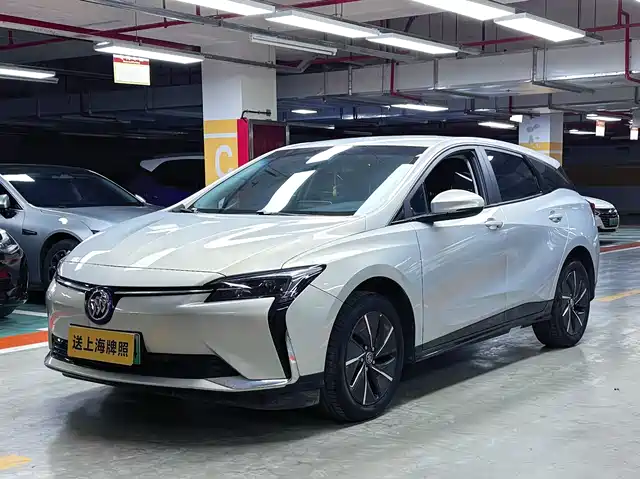 BUICK SLIGHTLY BLUE 6 2024