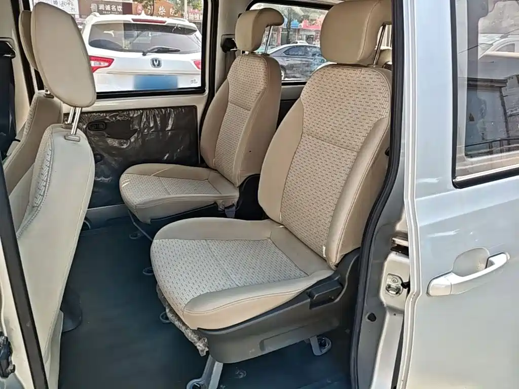 Wuling Zhiguang V — миниатюра 17