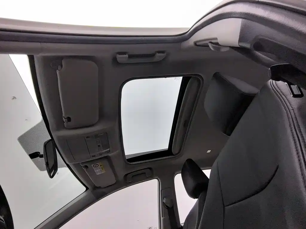 Toyota Corolla — миниатюра 14