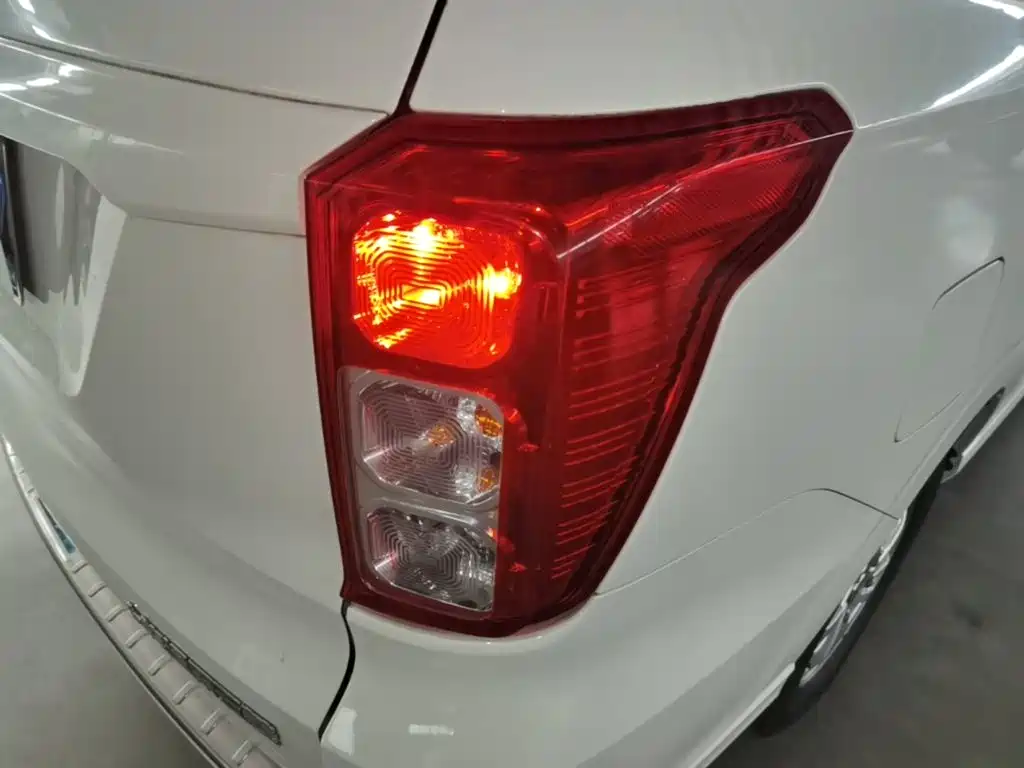 Wuling Hongguang — миниатюра 8
