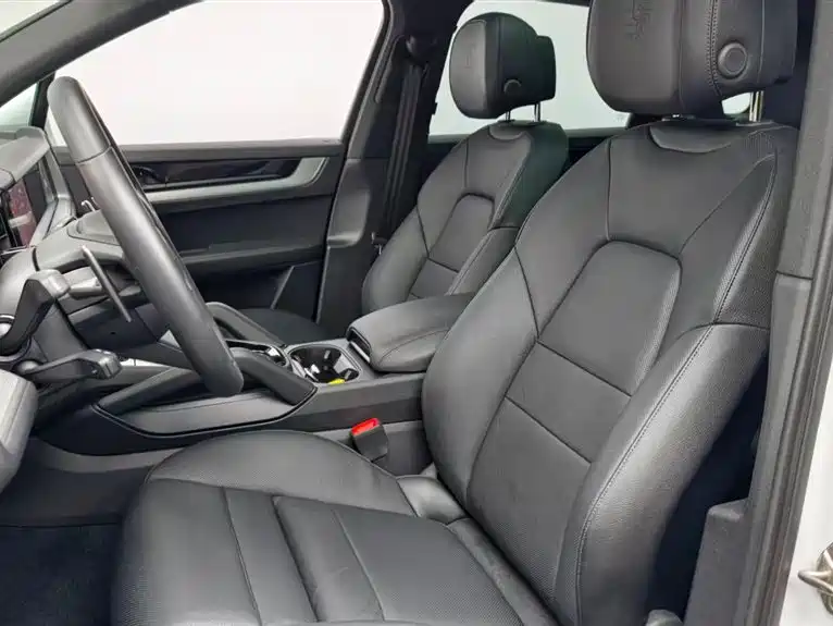 Porsche Cayenne — миниатюра 14