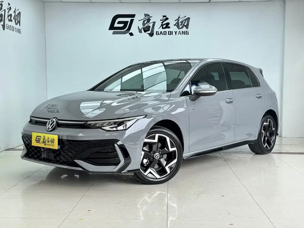 Volkswagen Golf 2025