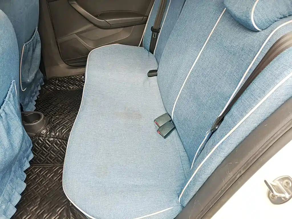 Volkswagen Santana — миниатюра 17