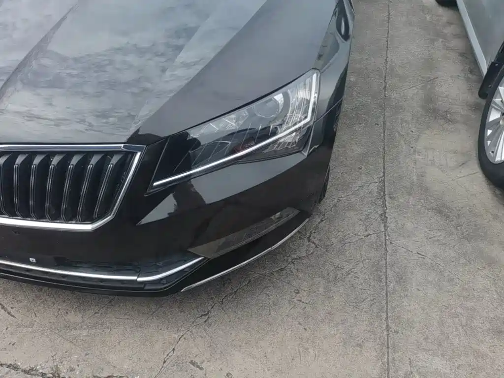 Skoda Superb — миниатюра 24